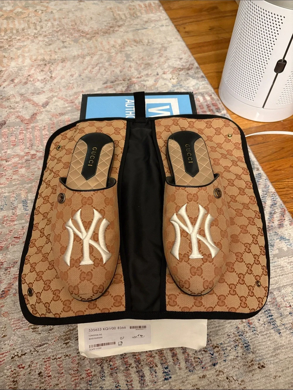 Gucci X NY Yankees Princeton Mules Size 7
